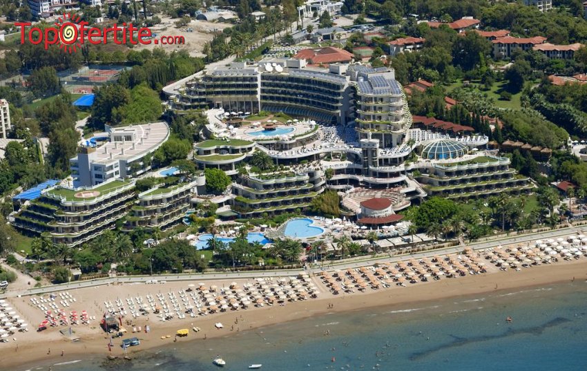 Crystal Sunrise Queen Luxury Resort & SPA 5*, Сиде, Турция за Нова година! 4 нощувки на база ULTRA All Inclusive, Новогодишна вечеря, СПА център + самолет, летищни такси, трансфер само за 805.50 лв на човек Crystal Sunrise Queen Luxury Resort & SPA 5*, Сиде, Турция за Нова година! 4 нощувки на база ULTRA All Inclusive, Новогодишна вечеря, СПА център + самолет, летищни такси, трансфер само за 805.50 лв на човек