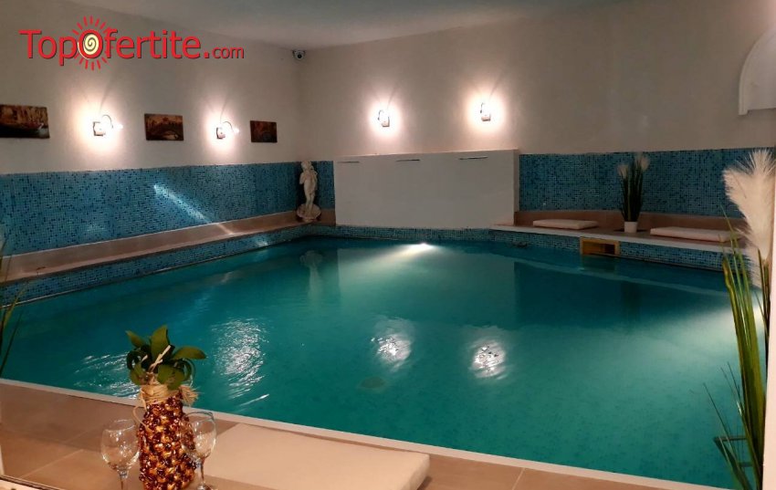 ЛУКС в Хотел Мегас, Банкя! Нощувка + вътрешен басейн с минерална вода и джакузи на цени от 70 лв. на човек