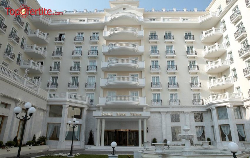 Нова година 2024 в Солун, Grand Hotel Palace 5*! 2 или 3 нощувки + закуски, вечери и Новогодишна вечеря на цени от 236 лв на човек