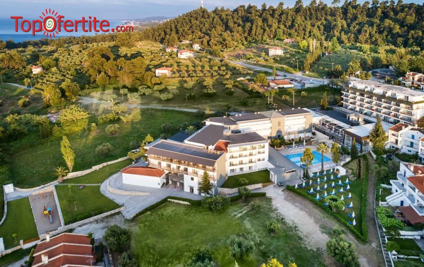 Специална оферта до 12.06 за Лято 2025 в Гърция, Халкидики в Kriopigi Hotel 4*! Нощувка, закуска и вечеря, басейн и безплатно дете до 11,99г. на цени от 76лв на човек
