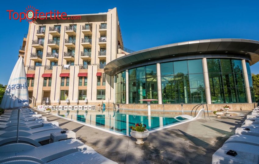 Балнео пакет в хотел Дианамар 5*, Павел Баня! 7 нощувки със закуски и вечери, преглед, 3 процедури на ден, външен и вътрешен минерален басейн, джакузи и Уелнес пакет за 1310 лв на човек