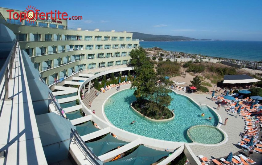 Отстъпки до -20% за почивка на море в Хотел Жерави Александрия Клуб 4*, Приморско! Нощувка на база All inclusive, външен басейн, чадъри и шезлонги на плажа, анимация + БЕЗПЛАТНО дете до 11.99 г. на цени от 97 лв.на човек