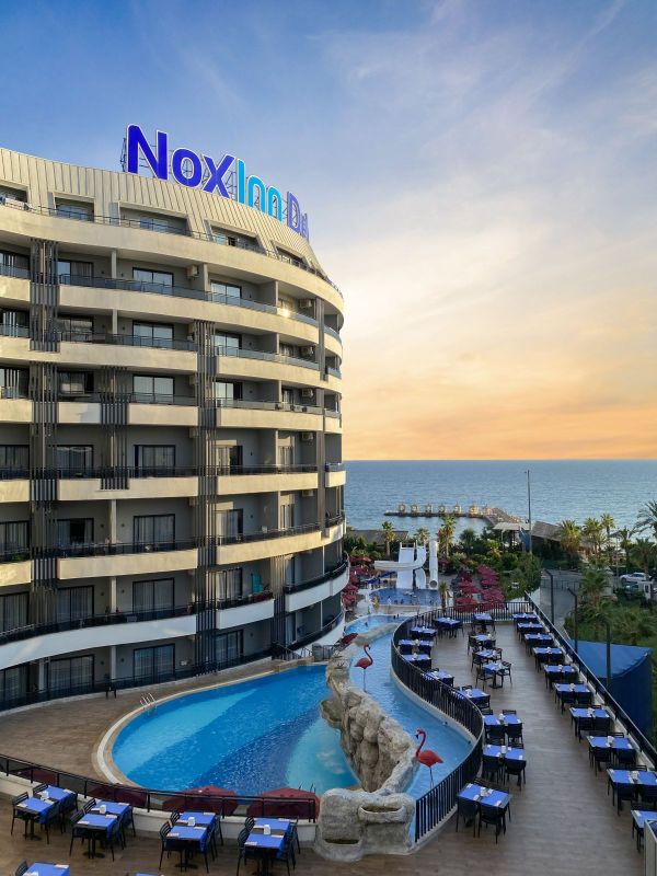 Nox Inn Deluxe Hotel