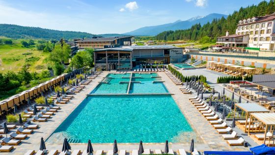 Коледа в Гранд Хотел Терме 5*, село Баня! 3 нощувки на база All Inclusive, празнична програма, уелнес пакет на цени от 1093.50 лева на човек.