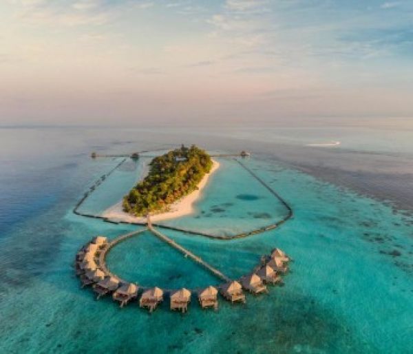 KOMANDOO MALDIVES ISLAND RESORT