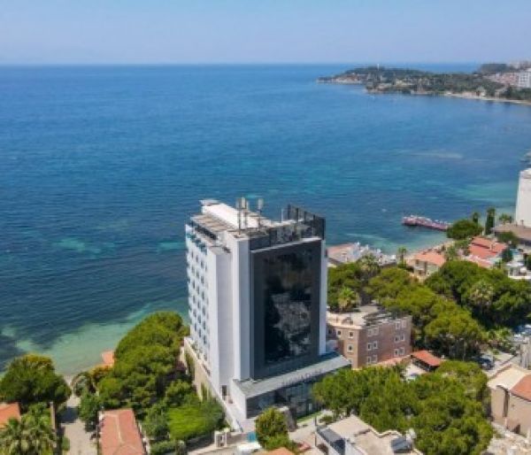 SIGNATURE BLUE RESORT