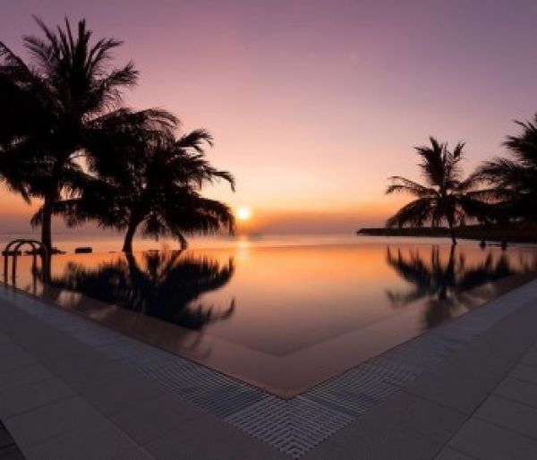 VILAMENDHOO ISLAND RESORT