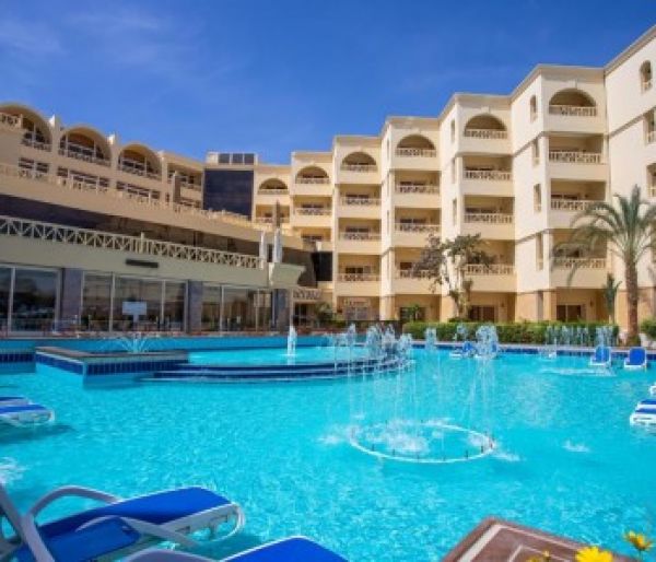 AMC ROYAL HOTEL & SPA